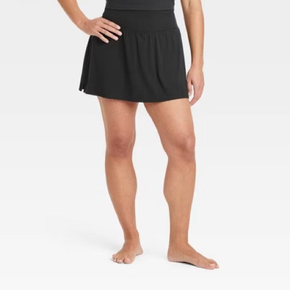 All in Motion Everyday Soft Mid Rise Skort